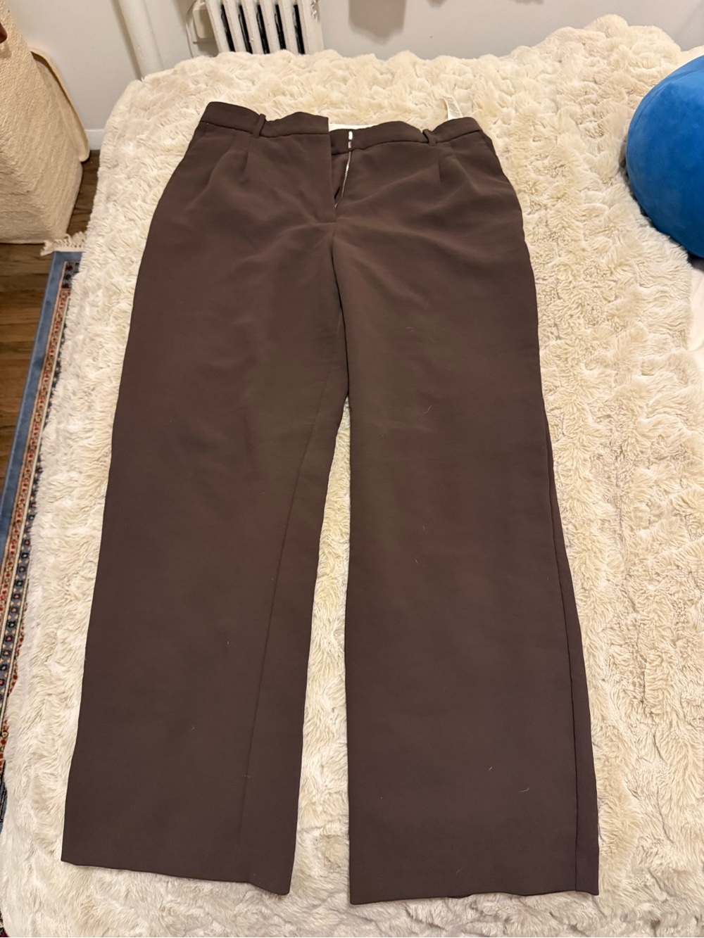 Aritzia Effortless Pant